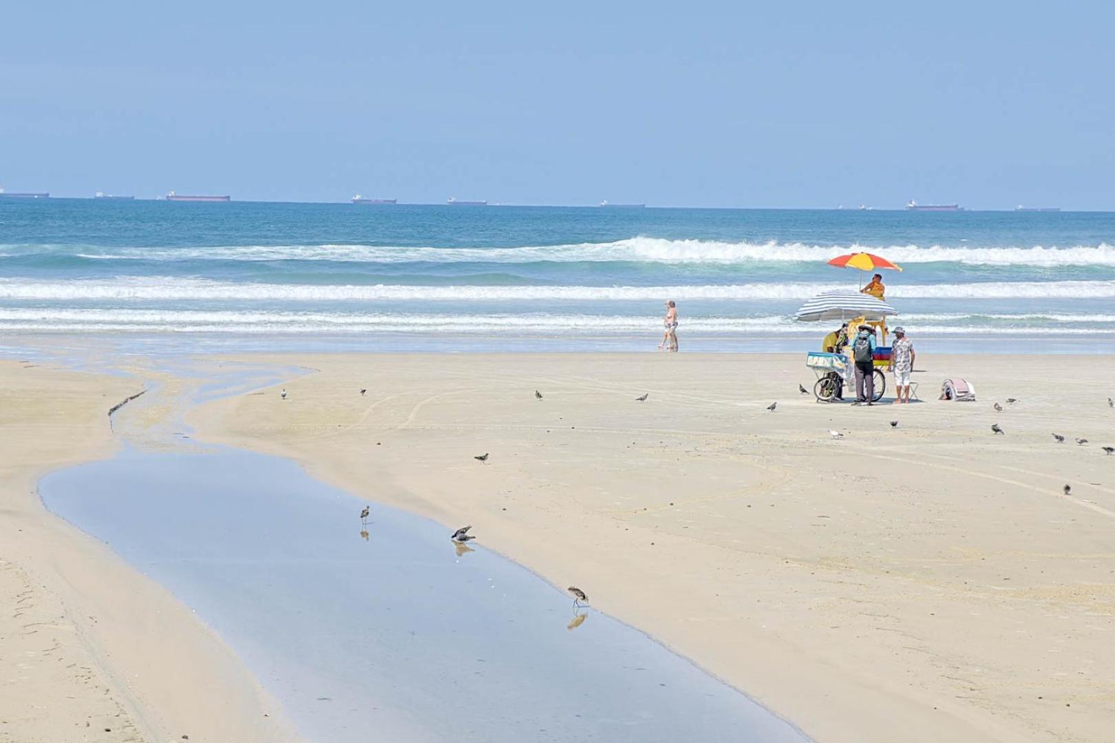 Apto A 500 Metros Da Praia Da Enseada Guarujá Kültér fotó